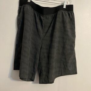 ASICS Gray Geometric Workout Inseam Outdoor running shorts, size XL